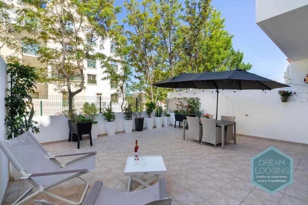 Terrace Miguel Torga Dream Lodging Albufeira Luaran gambar
